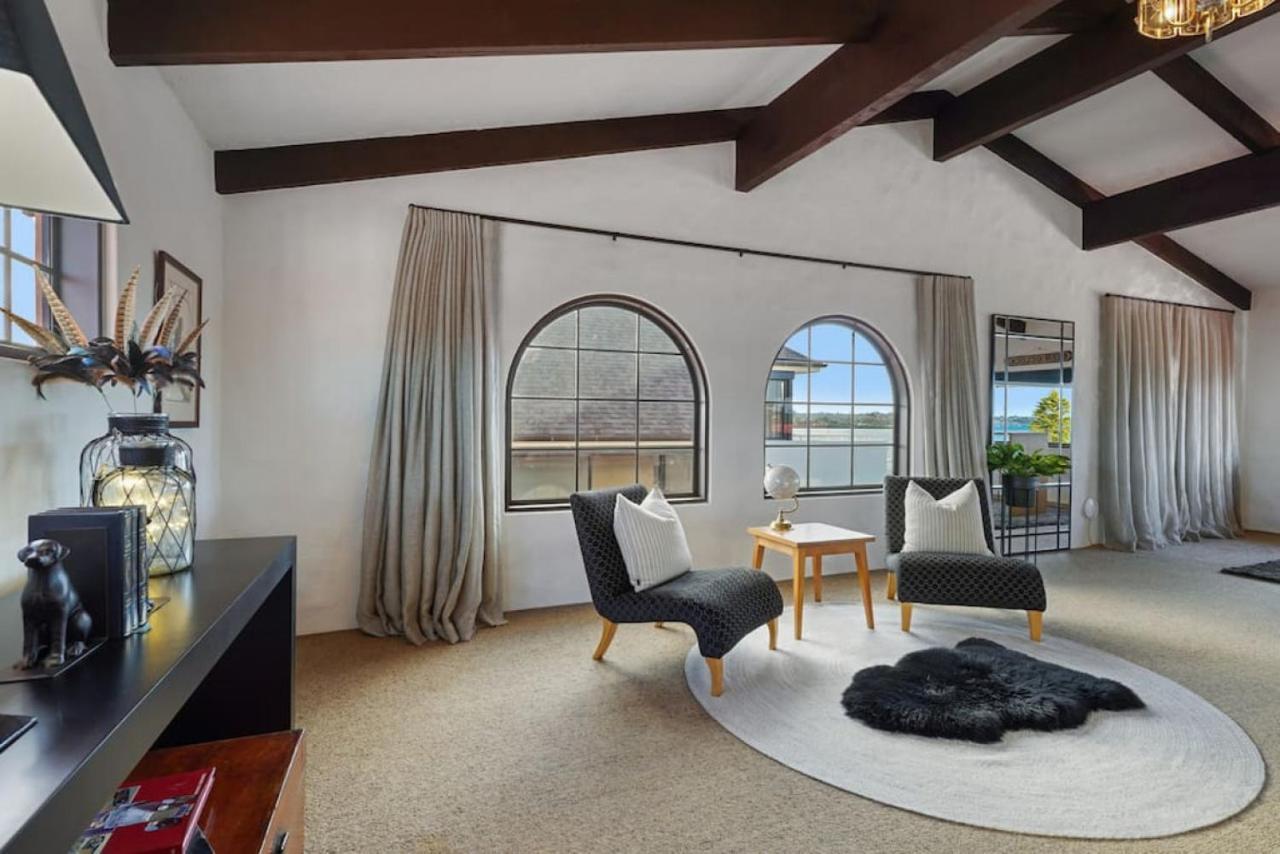 Magnificent Beachfront Mansion - Pool - Fireplace Auckland Extérieur photo