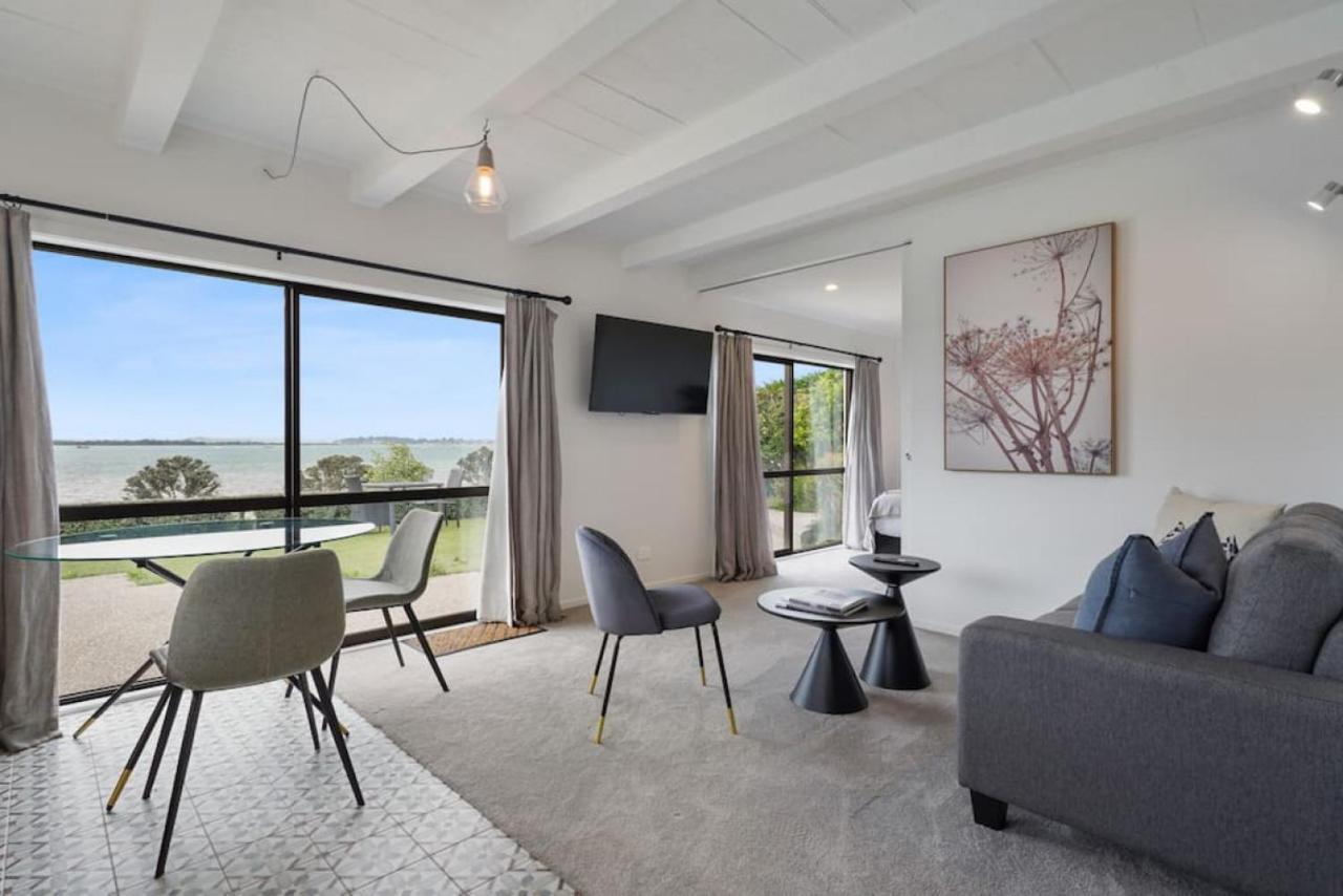 Magnificent Beachfront Mansion - Pool - Fireplace Auckland Extérieur photo