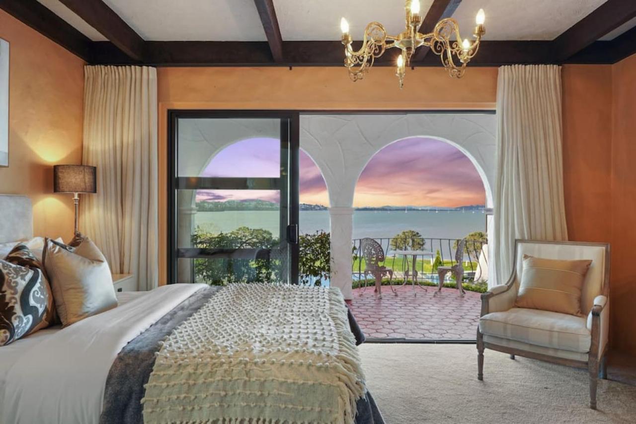 Magnificent Beachfront Mansion - Pool - Fireplace Auckland Extérieur photo